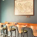 Βίλα Nostalgic & Comfortable Historical Home! *