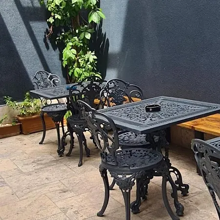 Nostalgic & Comfortable Historical Home! Vila