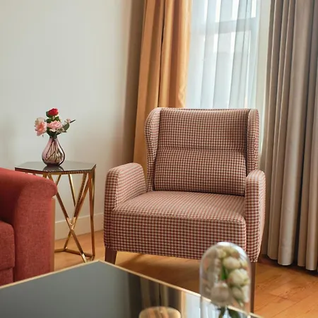 Vila Nostalgic & Comfortable Historical Home! *