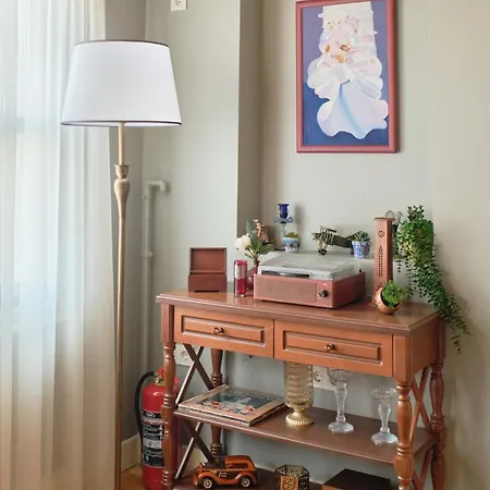 Nostalgic & Comfortable Historical Home! Willa *