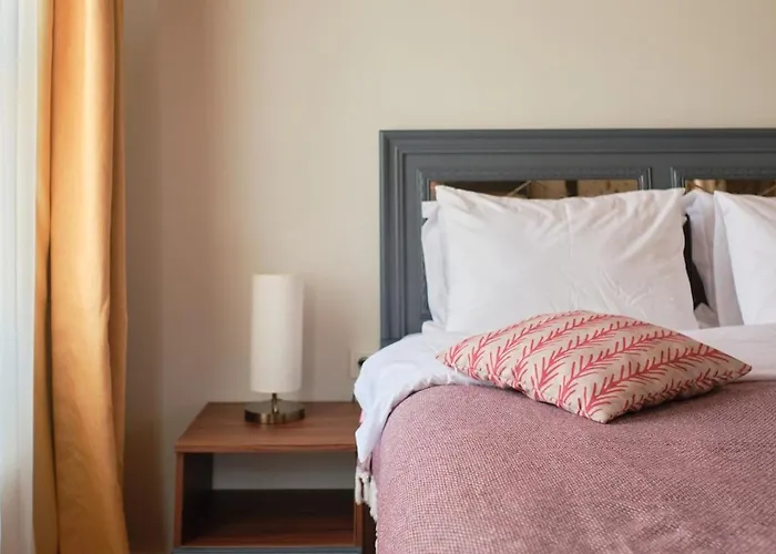 Nostalgic & Comfortable Historical Home! איסטמבול