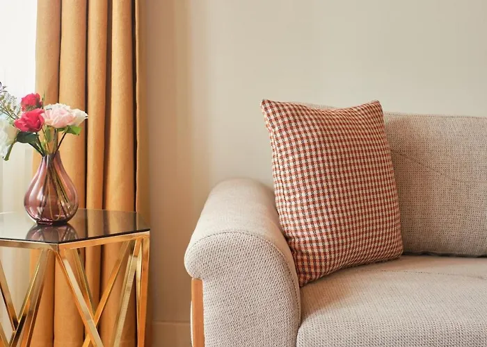 Nostalgic & Comfortable Historical Home!