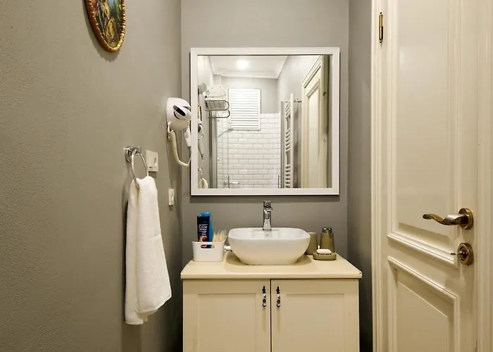 Villa Nostalgic & Comfortable Historical Home! Istanbul