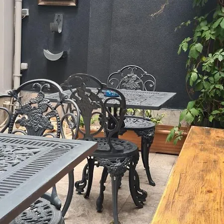 Nostalgic & Comfortable Historical Home!