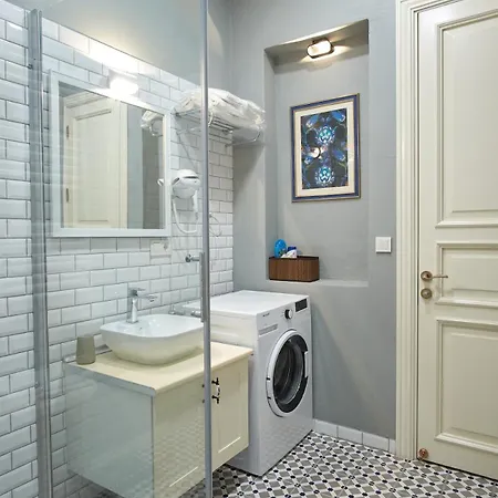 Nostalgic & Comfortable Historical Home! İstanbul