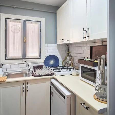 Nostalgic & Comfortable Historical Home! Villa İstanbul