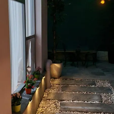 Nostalgic & Comfortable Historical Home! İstanbul