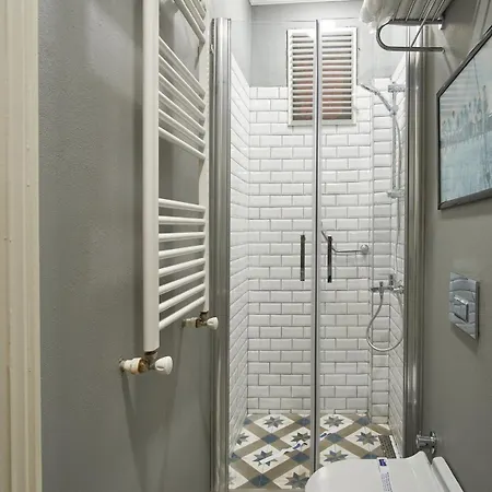 Nostalgic & Comfortable Historical Home! Villa İstanbul