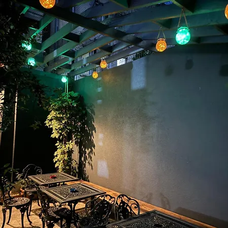 Nostalgic & Comfortable Historical Home! *