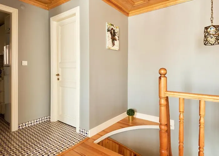 Villa Nostalgic & Comfortable Historical Home!