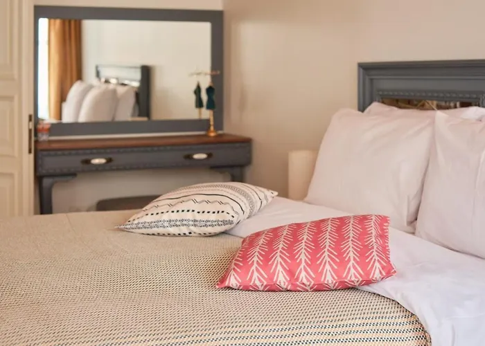 Nostalgic & Comfortable Historical Home! * Istambul