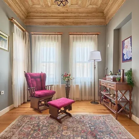Nostalgic & Comfortable Historical Home! Villa *