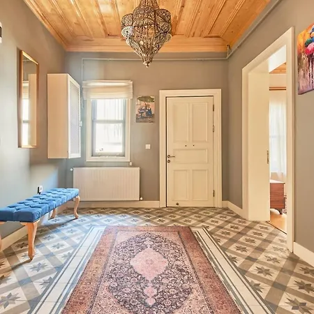 Villa Nostalgic & Comfortable Historical Home! Estambul