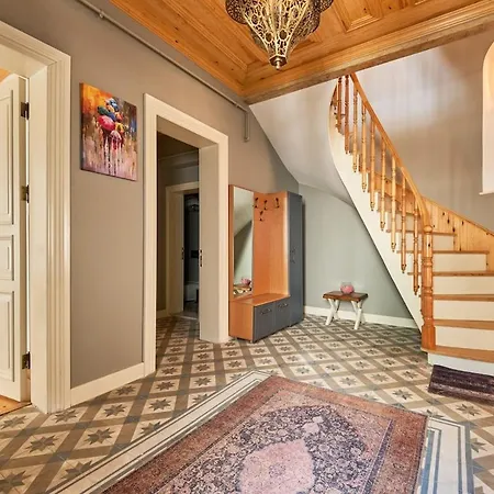 Nostalgic & Comfortable Historical Home! Villa *
