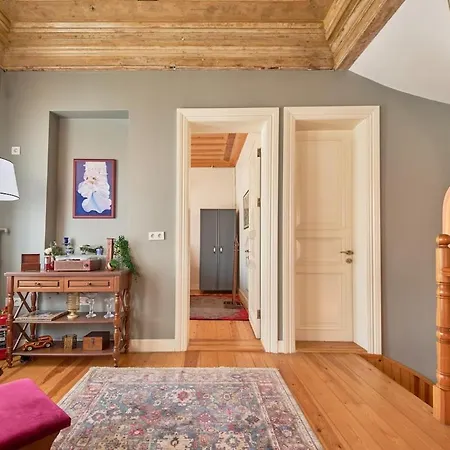 Nostalgic & Comfortable Historical Home! Villa Istanbul